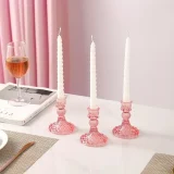 Bougeoirs coniques en cristal rose